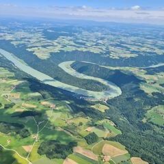 Flugwegposition um 09:31:13: Aufgenommen in der Nähe von Gemeinde St. Agatha, St. Agatha, Österreich in 1767 Meter